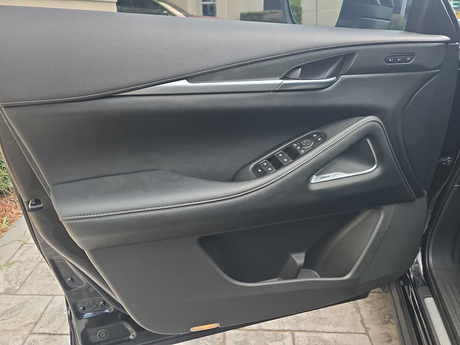 Used 2025 INFINITI QX60 Luxe FWD image 14