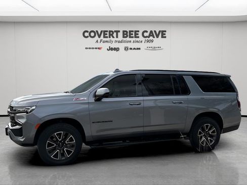 Used 2022 Chevrolet Suburban Z71 image 4