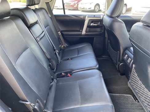 Used 2015 Toyota 4Runner Limited image 15