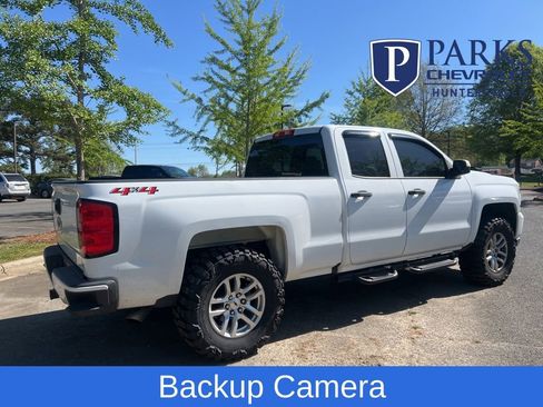 Used 2018 Chevrolet Silverado 1500 Custom w/ Custom Convenience Package image 6
