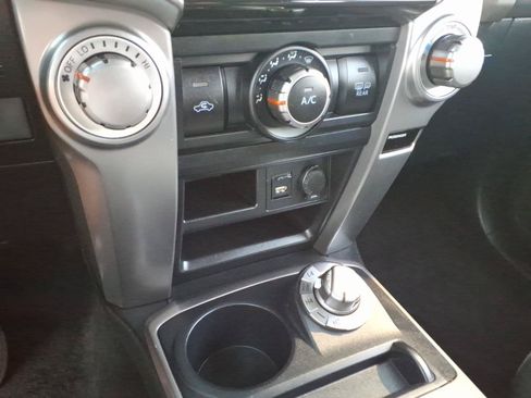 Certified 2023 Toyota 4Runner SR5 AWD/4WD image 18