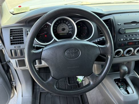 Used 2005 Toyota Tacoma 2WD Regular Cab image 17