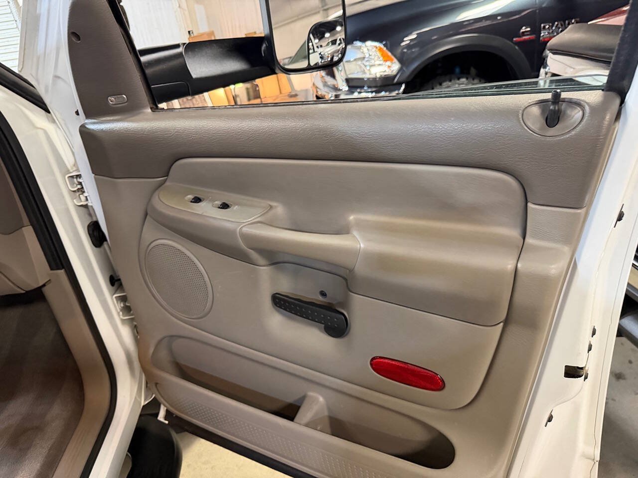 Used 2003 Dodge Ram 3500 Truck SLT AWD/4WD image 18