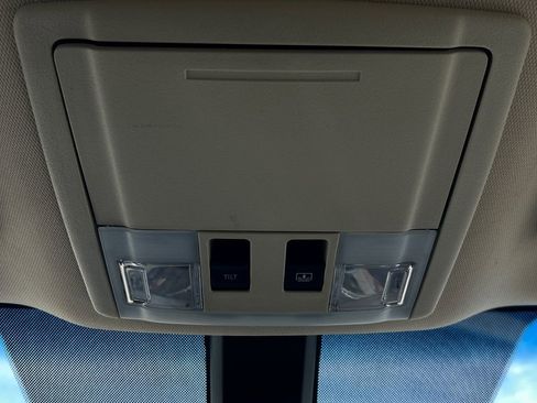 Used 2013 Lincoln MKT EcoBoost image 39