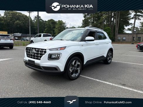 Used 2024 Hyundai Venue SEL FWD image 1