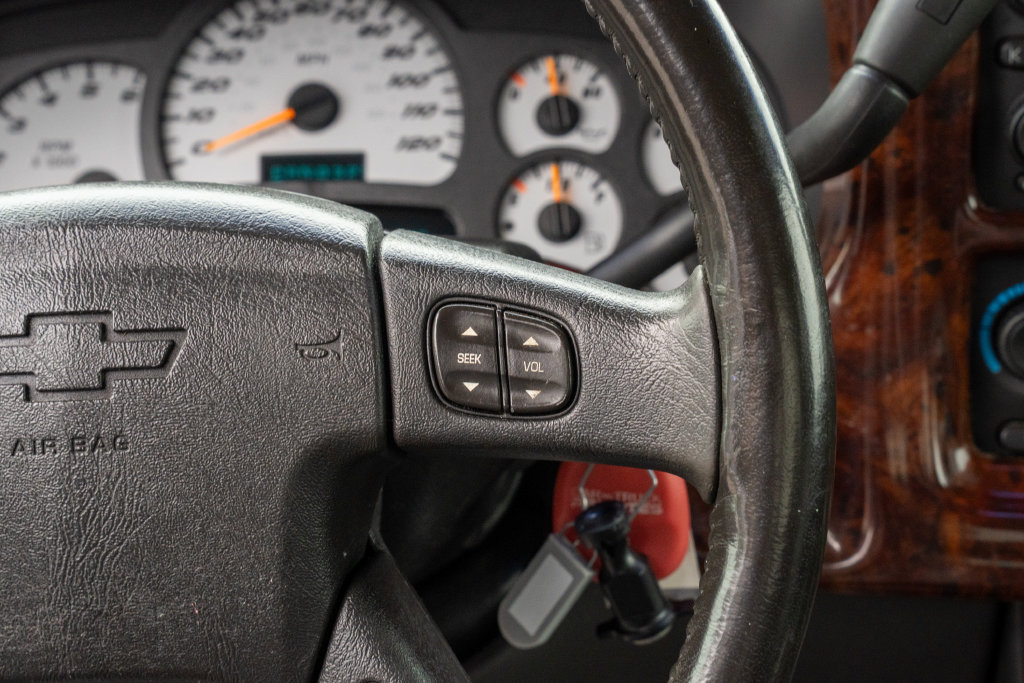 Used 2003 Chevrolet Silverado 1500 SS AWD/4WD image 21
