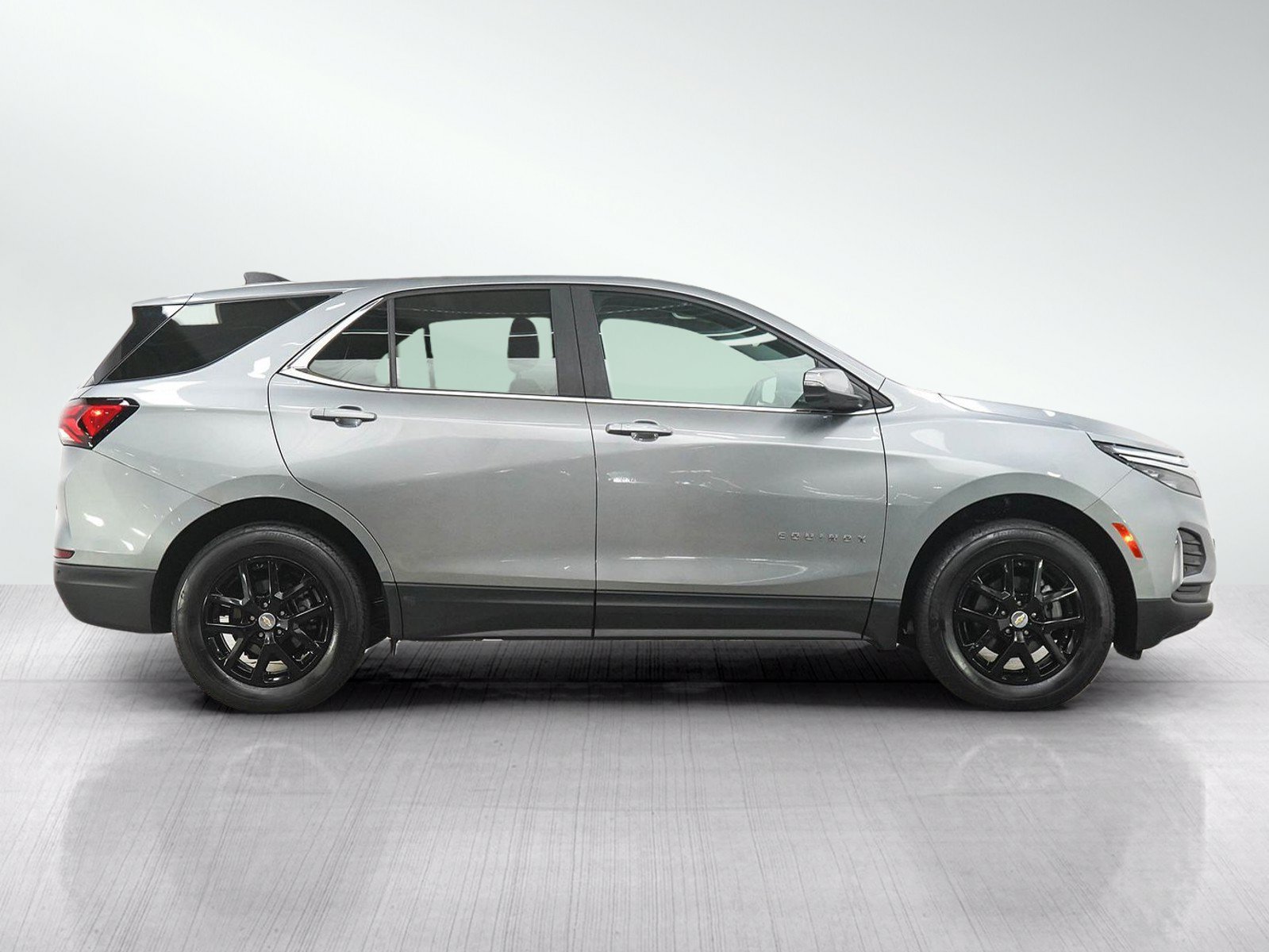 Used 2024 Chevrolet Equinox LT AWD/4WD image 6