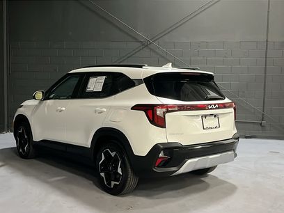 Used 2024 Kia Seltos EX