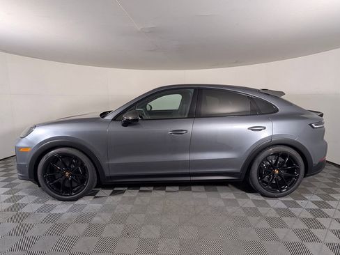 New 2026 Porsche Cayenne Turbo GT AWD/4WD image 2