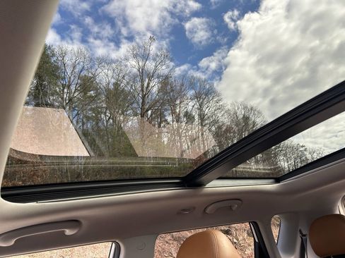 Used 2016 Kia Soul ! w/ Premium Package image 29