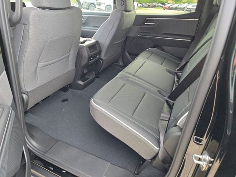 New 2026 GMC Sierra EV Elevation image 19