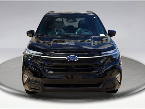 Used 2025 Subaru Forester Touring AWD/4WD image 3