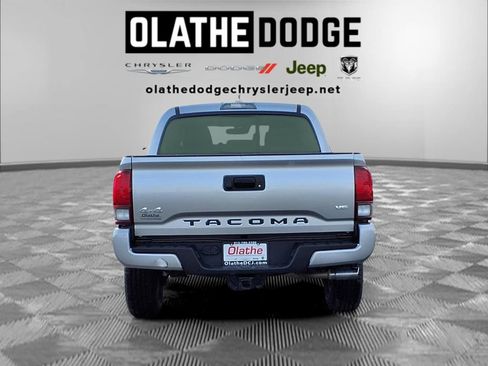 Used 2022 Toyota Tacoma SR image 25