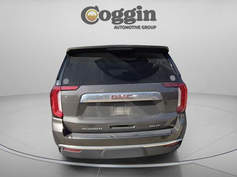 Used 2021 GMC Yukon SLT w/ SLT Premium Package image 11