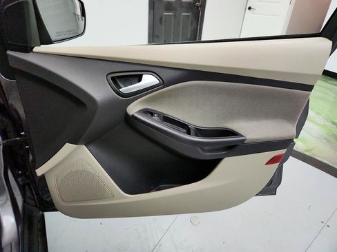 Used 2013 Ford Focus SE image 25