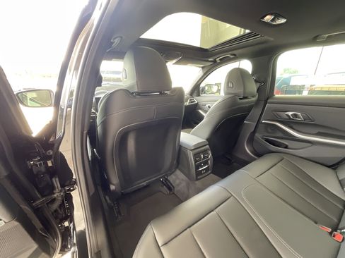 Certified 2025 BMW 330i Sedan w/ Convenience Package image 23