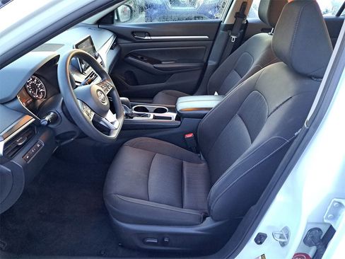 Certified 2023 Nissan Altima 2.5 SV image 13