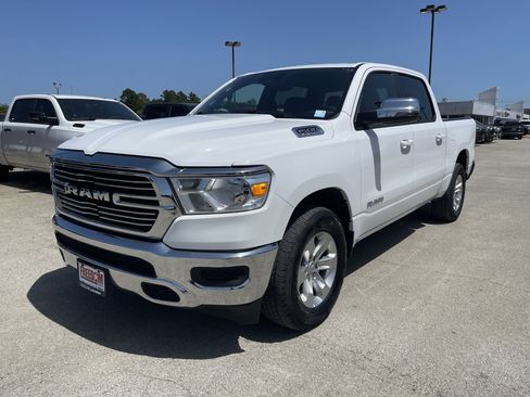 Used 2024 RAM 1500 Laramie AWD/4WD image 8