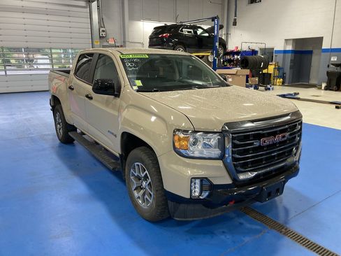Used 2022 GMC Canyon AT4 AWD/4WD image 1