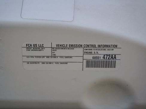 Used 2022 Dodge Challenger R/T w/ Plus Package image 28