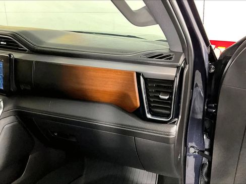 Used 2024 GMC Sierra 1500 Denali w/ Denali Reserve Package image 17