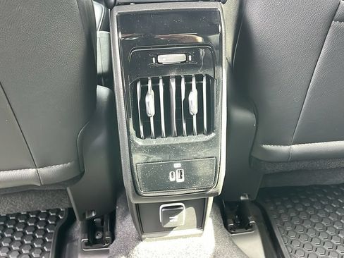 New 2026 Jeep Compass Latitude AWD/4WD image 20
