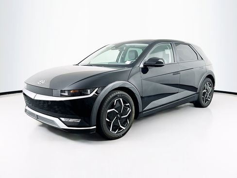 Used 2024 Hyundai Ioniq 5 SEL image 3