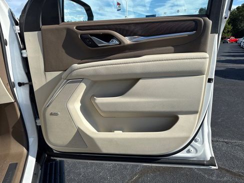 Used 2021 GMC Yukon Denali w/ Denali Ultimate Package image 14