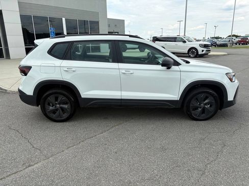 Used 2025 Volkswagen Taos S FWD image 2