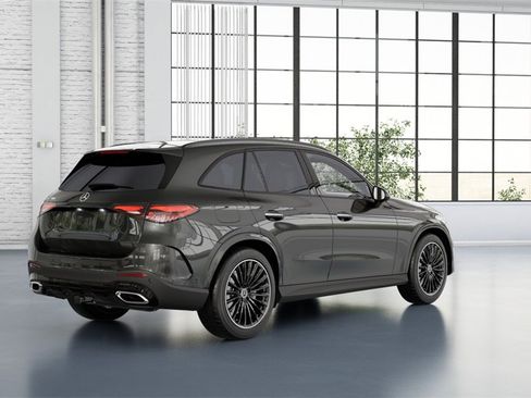 New 2025 Mercedes-Benz GLC 300 image 16
