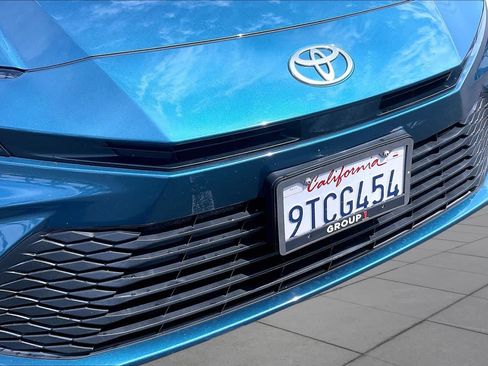 Used 2025 Toyota Camry LE FWD image 29