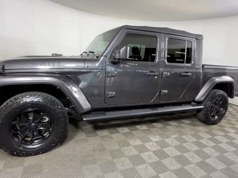 Used 2022 Jeep Gladiator Sport AWD/4WD image 10