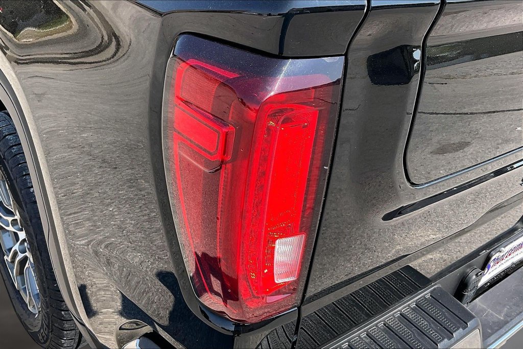 Used 2025 GMC Sierra 1500 SLT RWD image 23