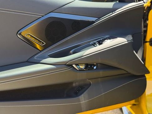 Used 2025 Chevrolet Corvette Stingray Preferred Cpe w/ Z51 Performance Package RWD image 21