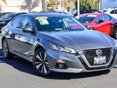 Used 2020 Nissan Altima 2.5 SV image 31