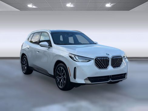 Used 2026 BMW X3 xDrive30i w/ Premium Package AWD/4WD image 7