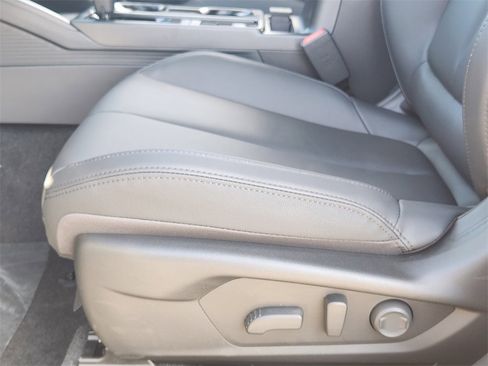 New 2026 Subaru Outback Premium image 18