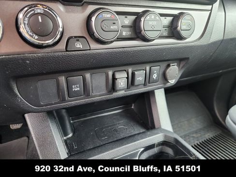 Used 2023 Toyota Tacoma TRD Off-Road image 27