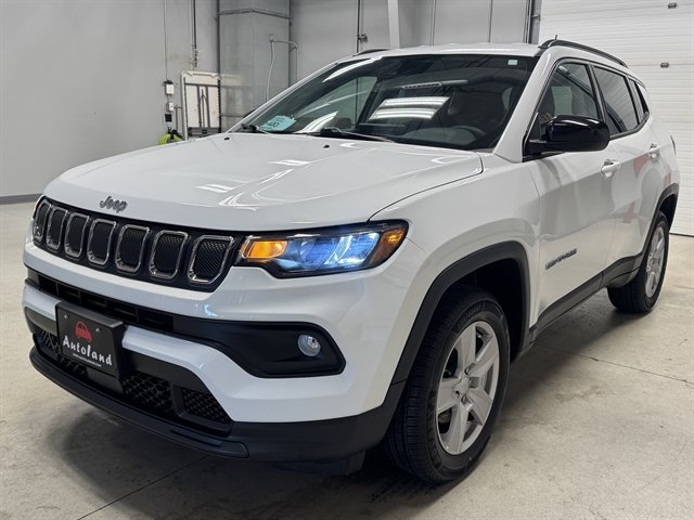 Used 2022 Jeep Compass Latitude w/ Convenience Group AWD/4WD image 5