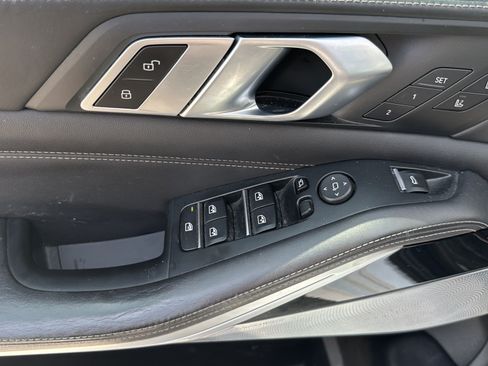 Used 2020 BMW X5 M50i AWD/4WD image 17