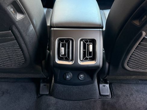 Used 2022 Kia Sorento S AWD/4WD image 25