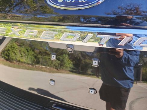 Used 2020 Ford Expedition Max Limited image 7