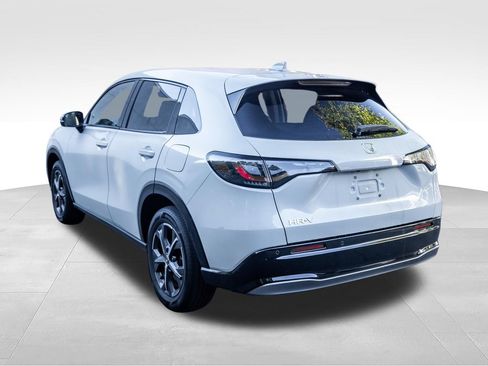 Used 2024 Honda HR-V EX-L image 10