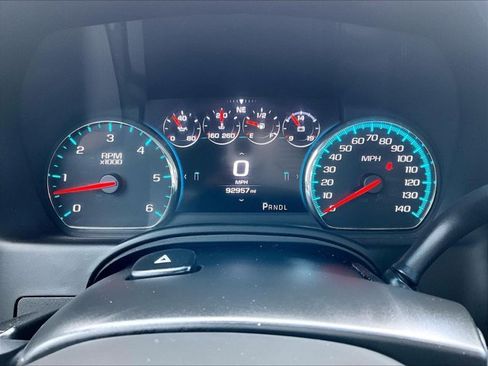 Used 2017 Chevrolet Suburban LT w/ LT Midnight Edition RWD image 22