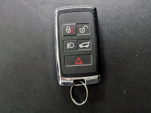 Used 2023 Land Rover Defender 130 X AWD/4WD image 45