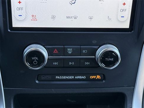 Certified 2024 Ford Edge SEL w/ Convenience Package image 11