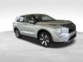 Used 2026 Mitsubishi Outlander SE FWD video 2