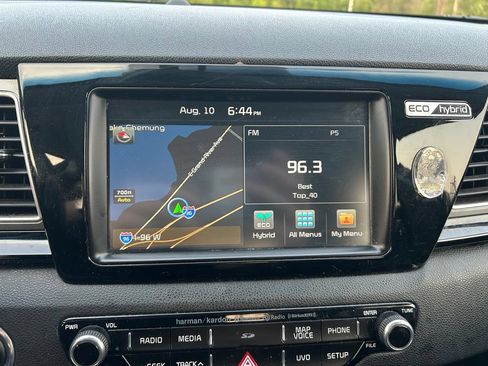 Used 2017 Kia Niro FWD image 24