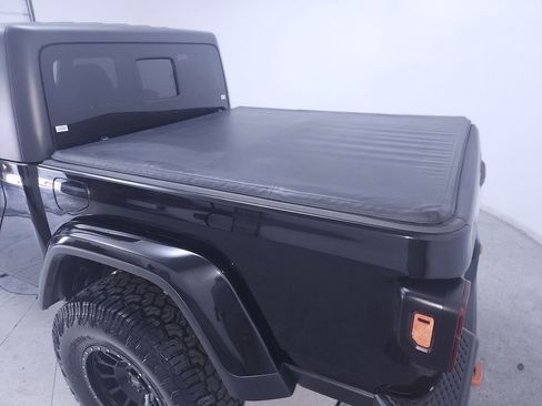 Used 2020 Jeep Gladiator Mojave w/ Trailer Tow Package AWD/4WD image 17