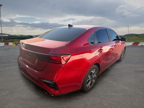 Used 2019 Kia Forte LXS FWD image 3